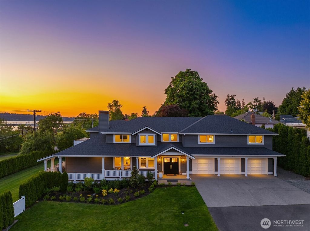 Photo of 6006 SE 30th Street, Mercer Island, WA 98040 (MLS # 2385999)