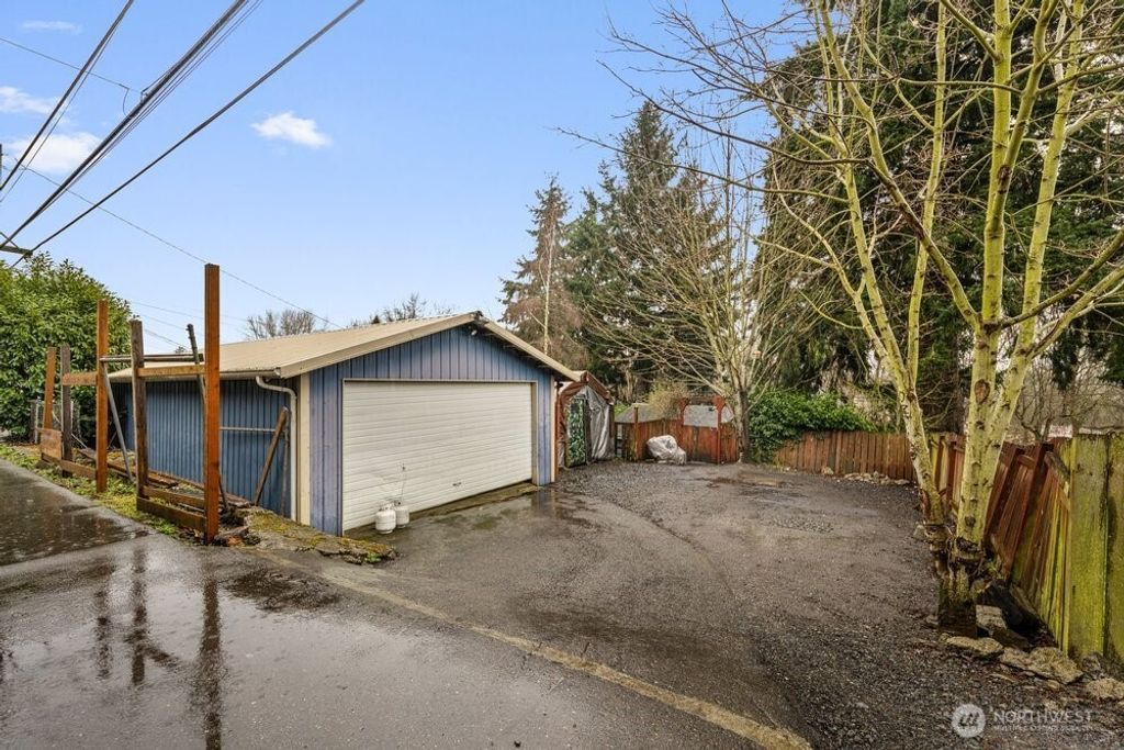 Photo of 4618 S 3rd Avenue, Everett, WA 98203 (MLS # 2472307)