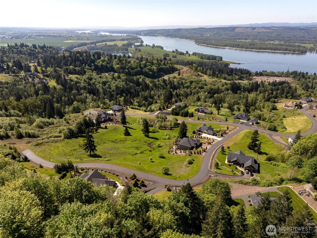 Photo of 160 Windy River Rd, Kalama, WA 98625 (MLS # 2517133)