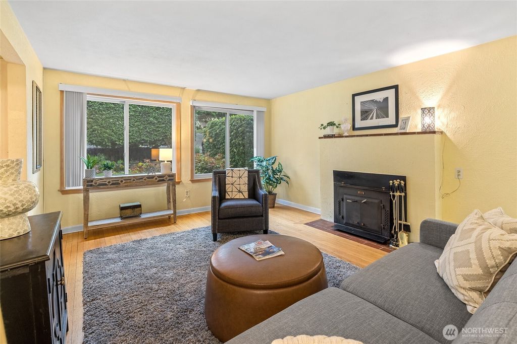 Photo of 10850 26th Avenue S, Seattle, WA 98168 (MLS # 2507897)