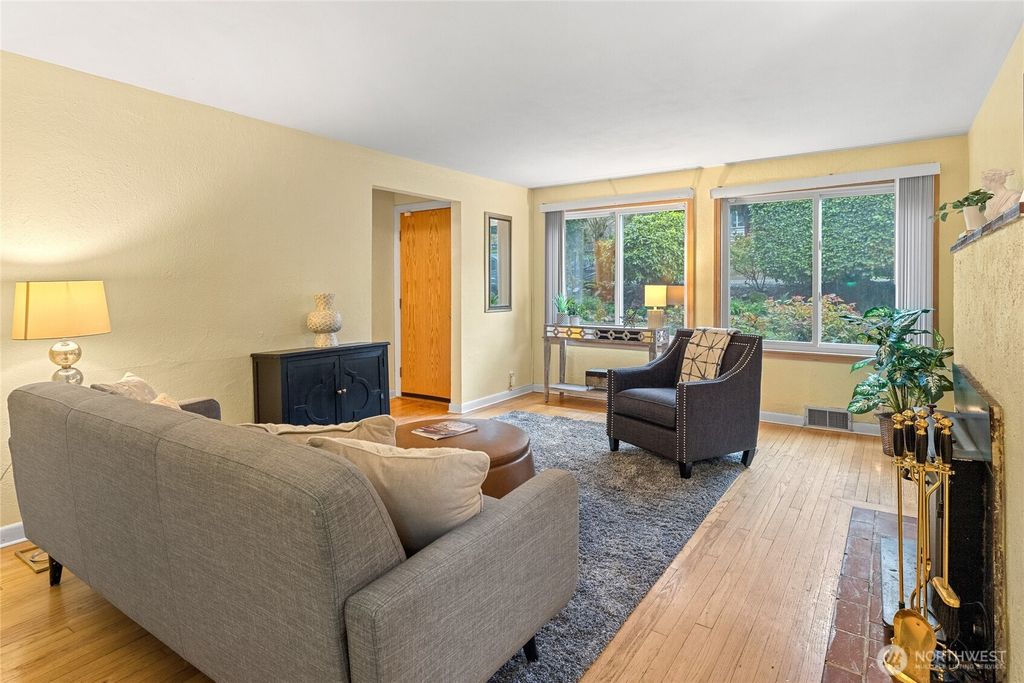 Photo of 10850 26th Avenue S, Seattle, WA 98168 (MLS # 2507897)