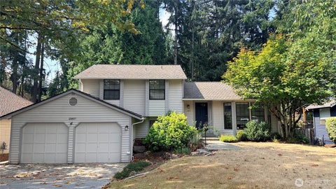 Photo of 13807 173rd Avenue NE, Redmond, WA 98052 (MLS # 2576490)