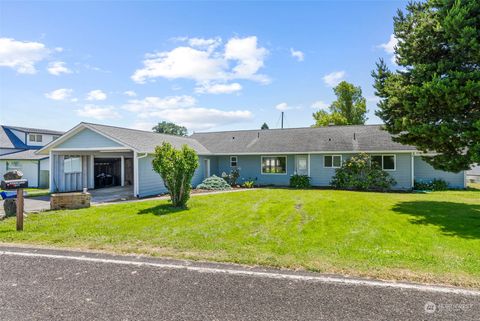 Photo of 211 N Welcome Slough Road, Cathlamet, WA 98612 (MLS # 2331423)