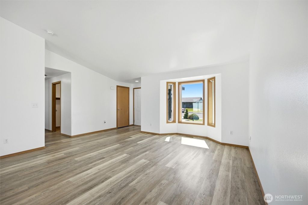Photo of 1365 E Gemstone Street E, Othello, WA 99344 (MLS # 2514280)