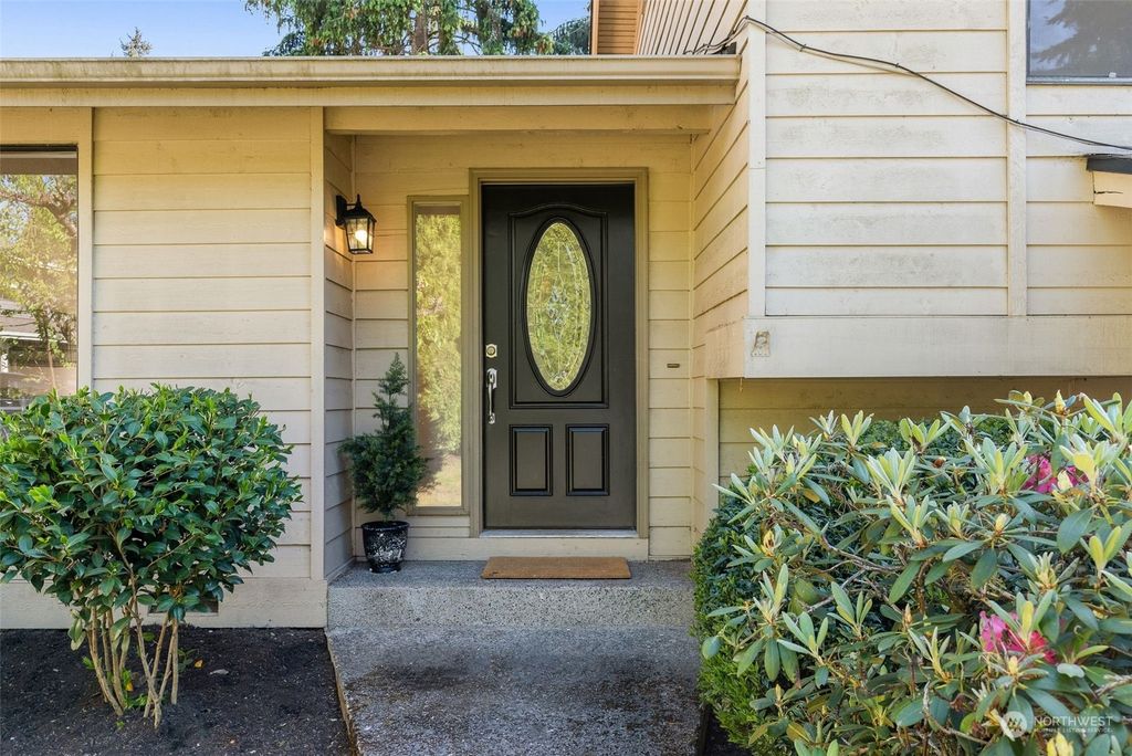 Photo of 11249 SE 322nd Street, Auburn, WA 98092 (MLS # 2072069)