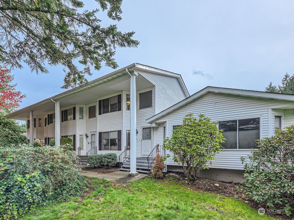 Photo of 32617 2nd Place S #215, Federal Way, WA 98003 (MLS # 2178692)