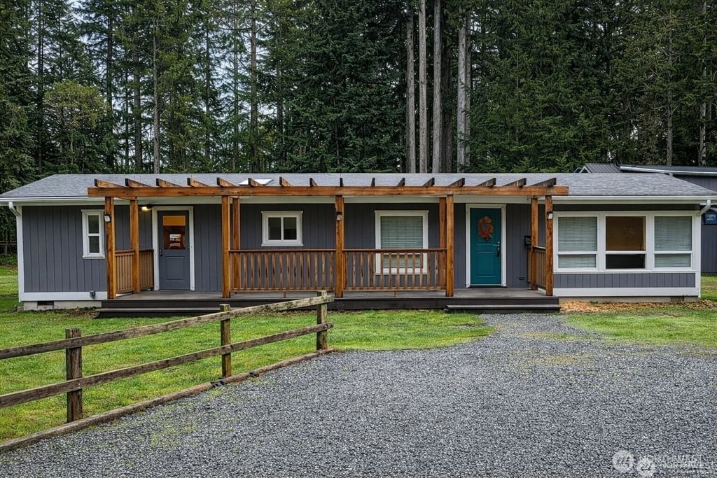 Photo of 3927 S Sanna Wind Way, Langley, WA 98260 (MLS # 2475620)