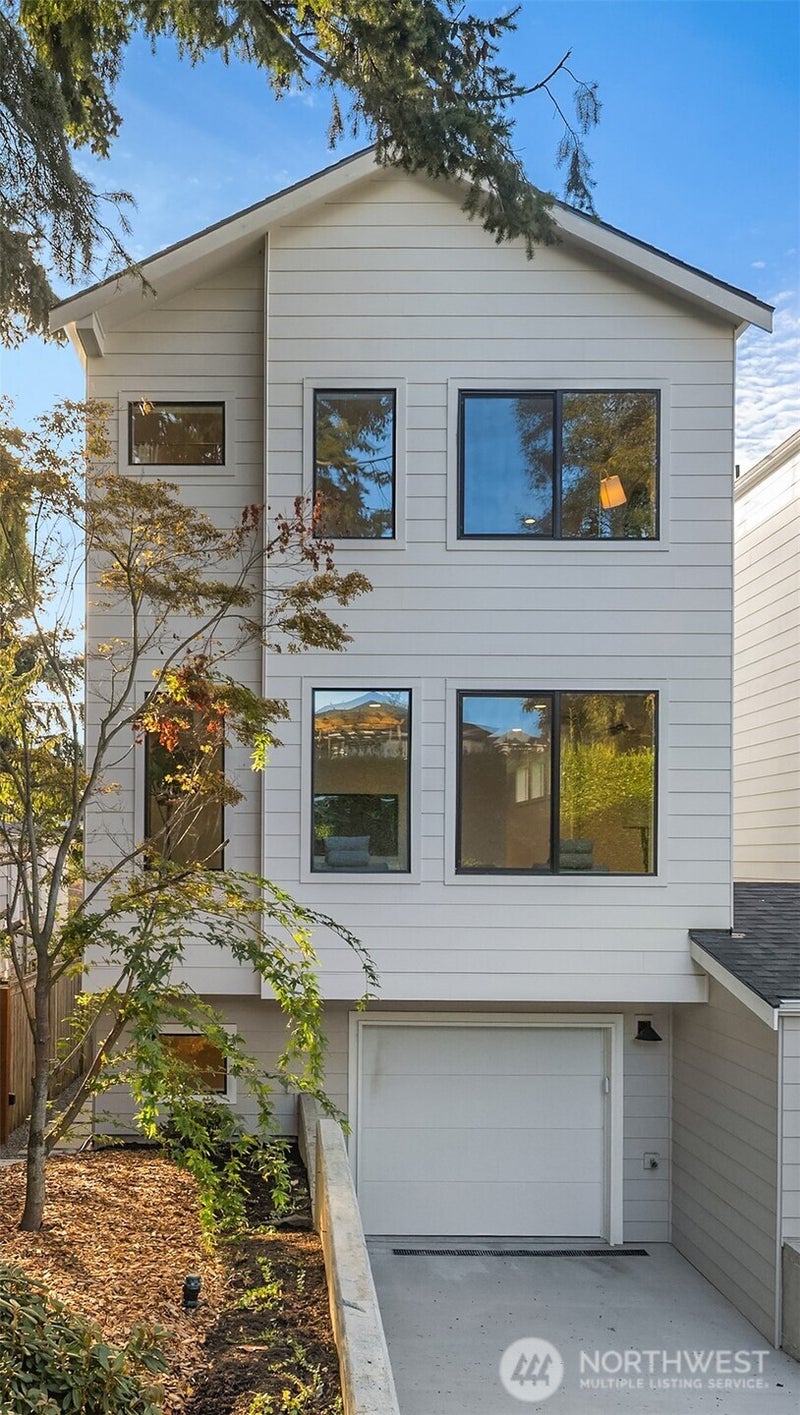 3442 13th Avenue W A