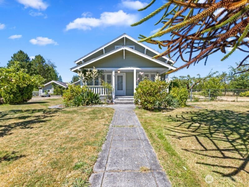 1676 Collins Road