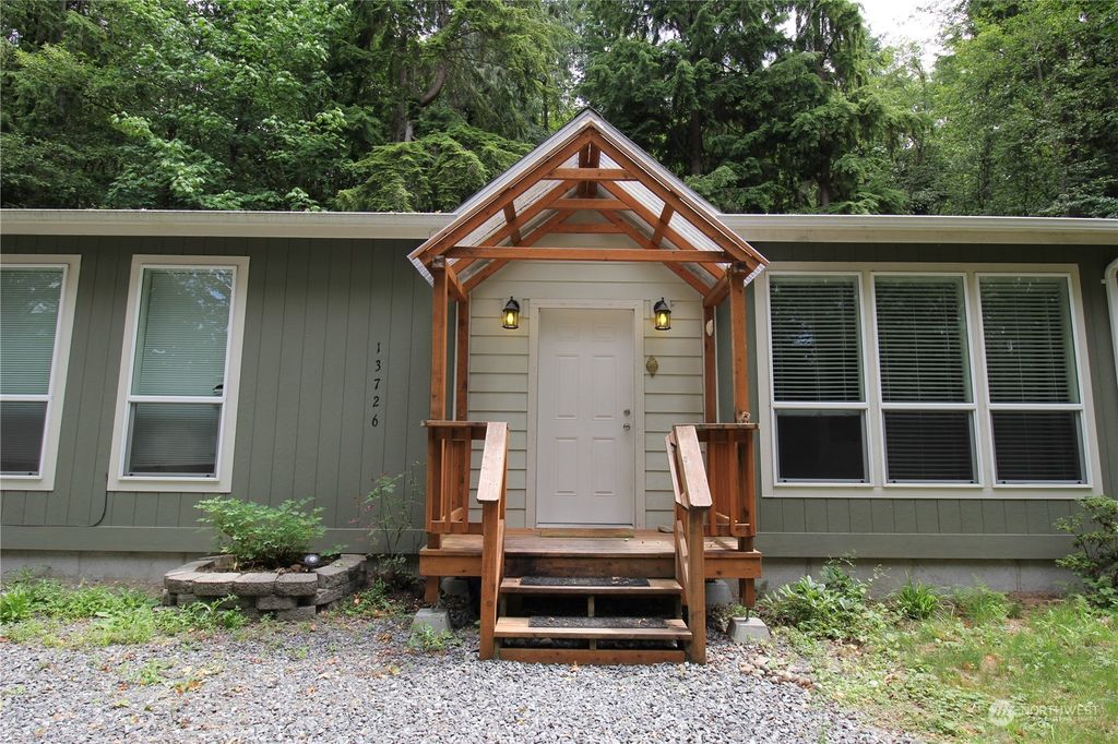 Photo of 13726 28th Street NE, Lake Stevens, WA 98258 (MLS # 2138153)