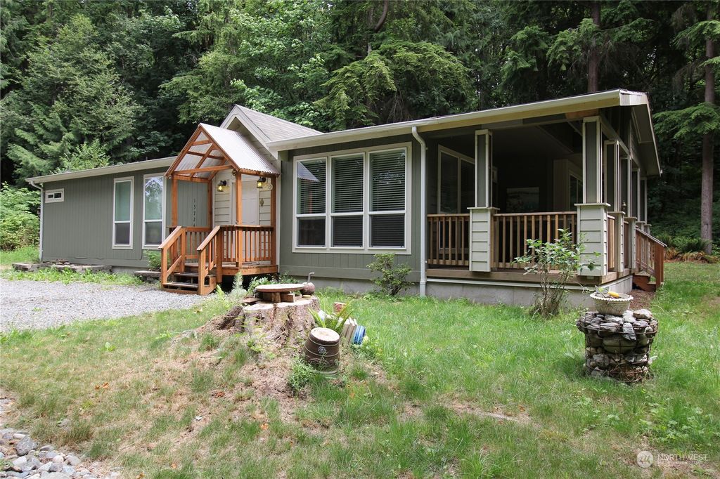 Photo of 13726 28th Street NE, Lake Stevens, WA 98258 (MLS # 2138153)