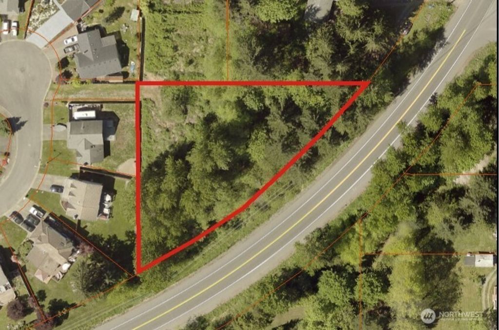 Photo of 137 XX SE 202nd Place, Kent, WA 98042 (MLS # 2501706)