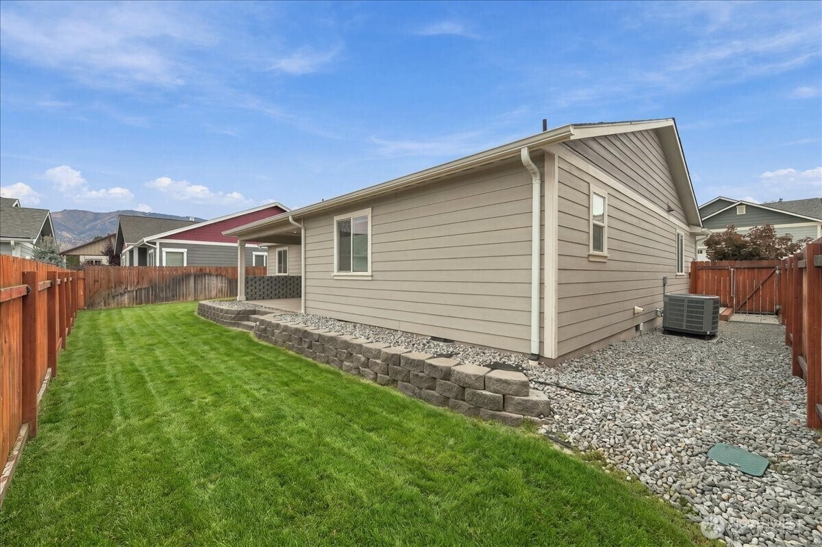 405 Ridgewood Drive
