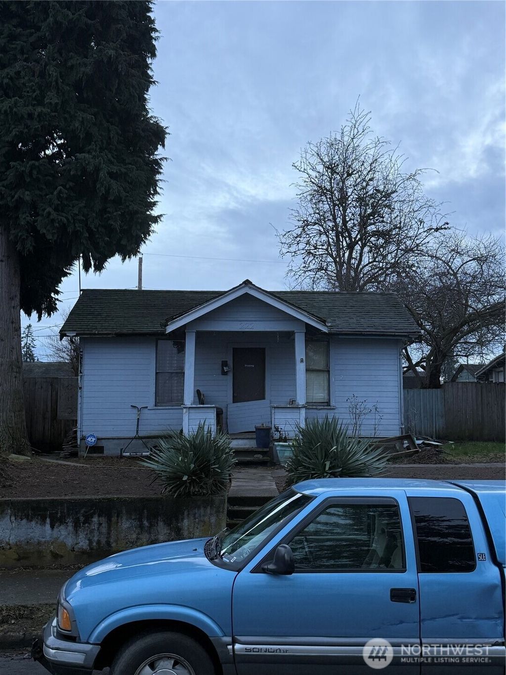 Photo of 222 12th Street SE, Auburn, WA 98002 (MLS # 2508523)