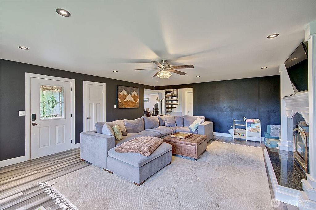 Photo of 6518 Cady Road, Everett, WA 98202 (MLS # 2488290)