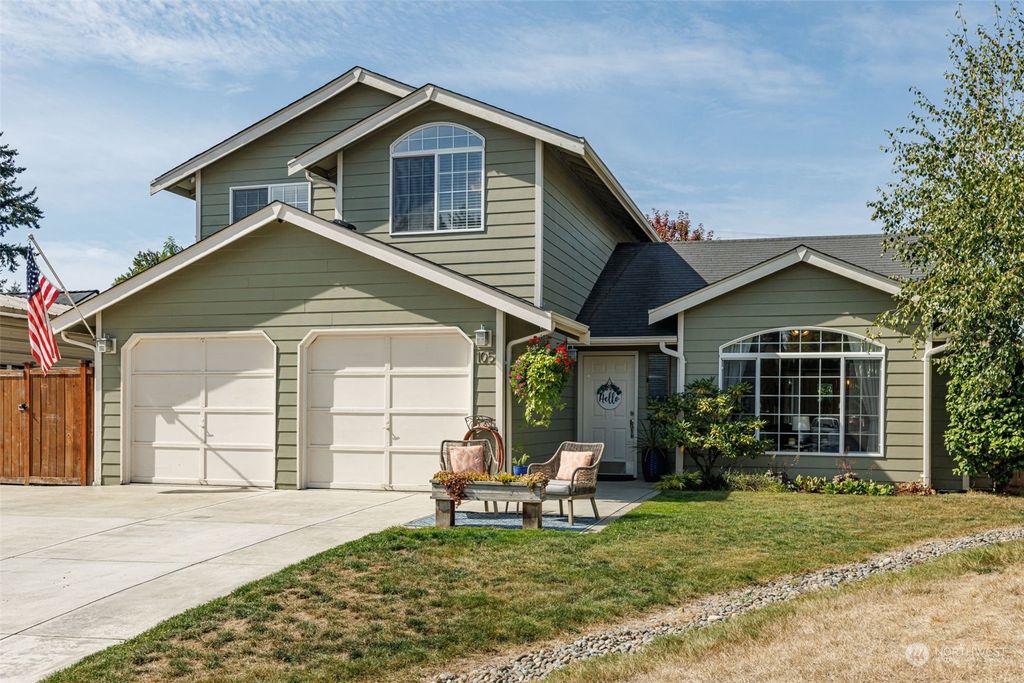 Photo of 105 16th Avenue Ct, Milton, WA 98354 (MLS # 2162245)