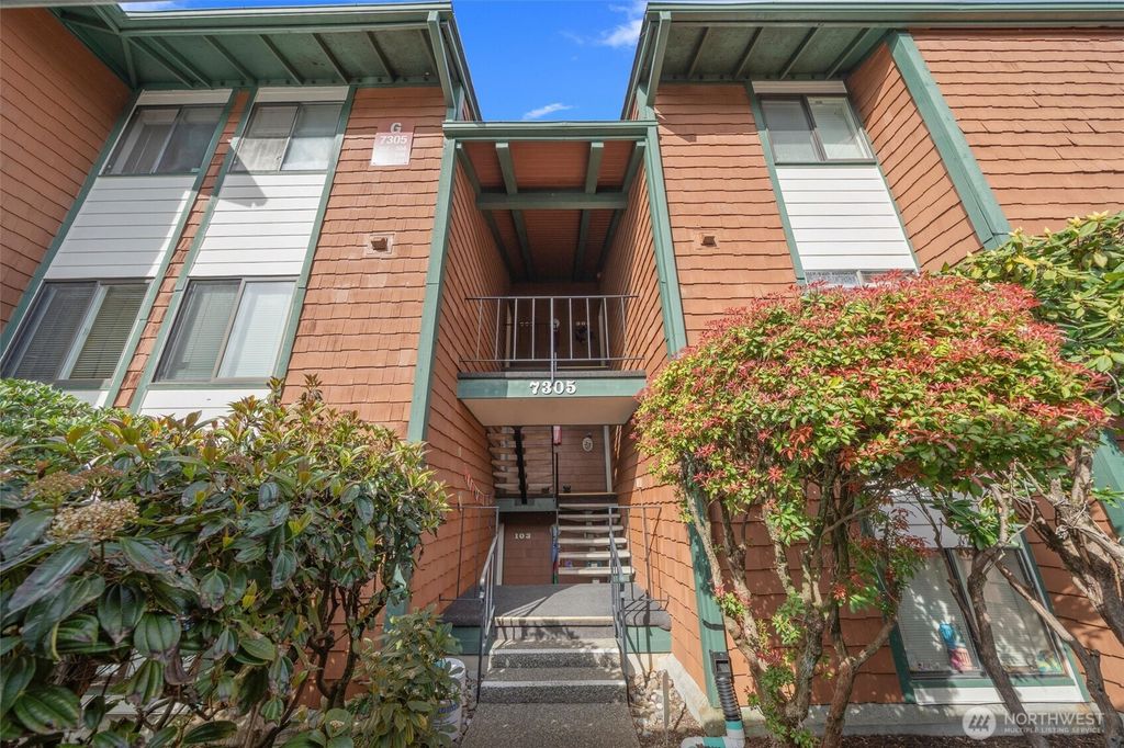 Photo of 7305 N Skyview Place #G-303, Tacoma, WA 98406 (MLS # 2505636)