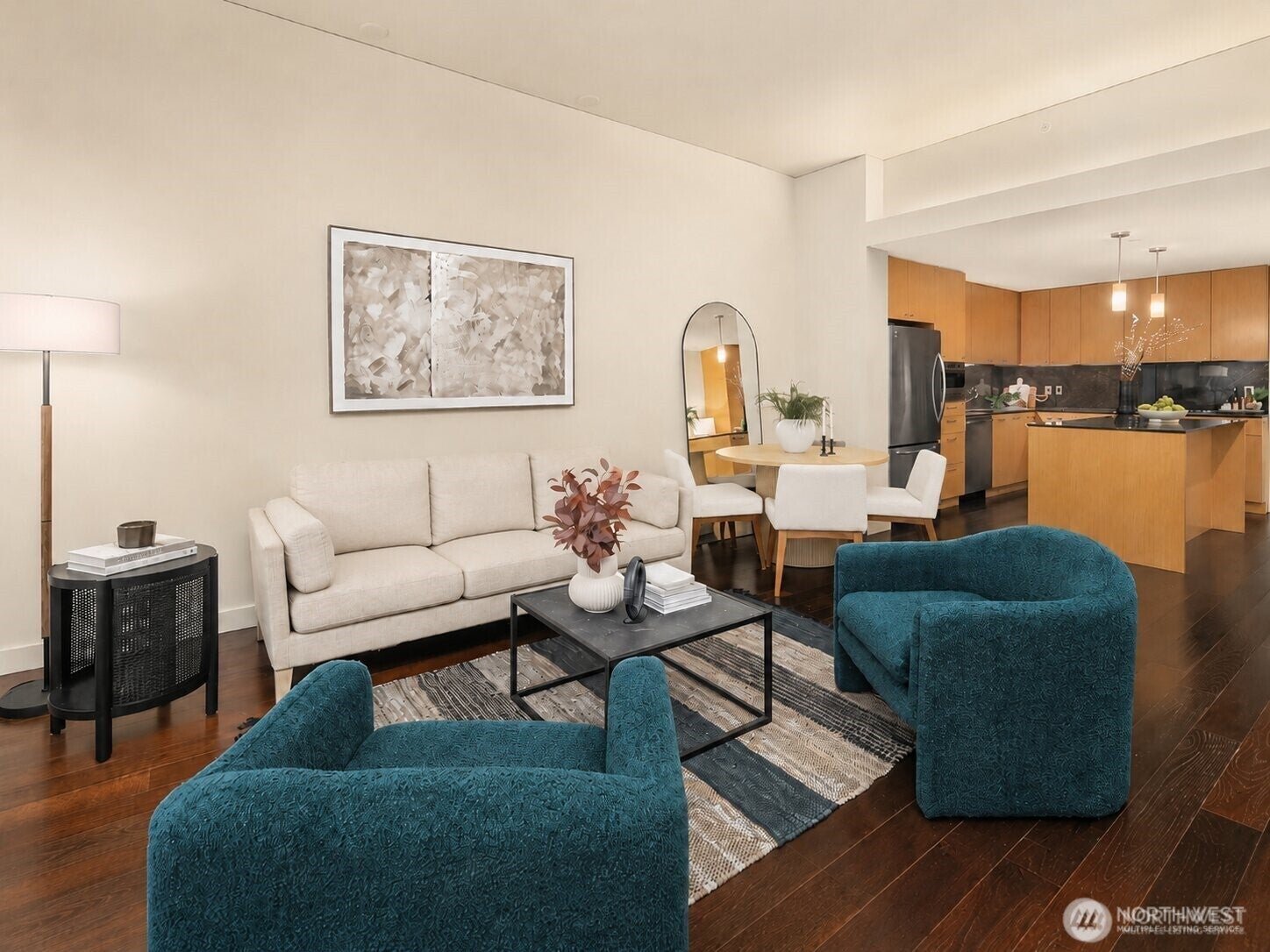 909 5th Avenue 402