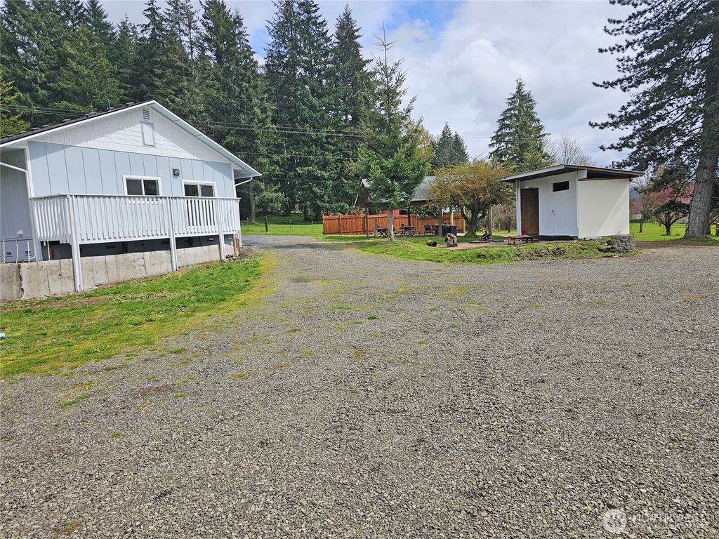 Photo of 113 Leroy Road, Randle, WA 98377 (MLS # 2509599)