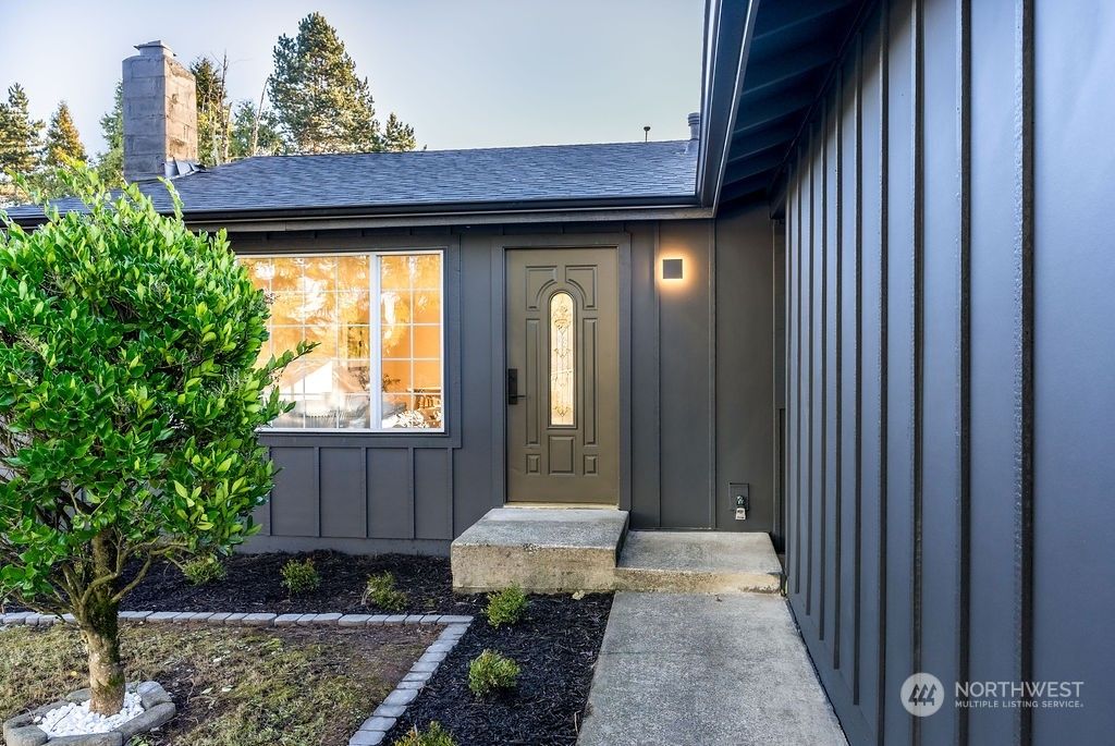 Photo of 11721 SE 255th Place, Kent, WA 98030 (MLS # 2315031)