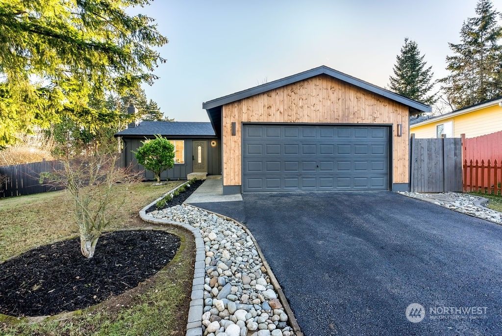 Photo of 11721 SE 255th Place, Kent, WA 98030 (MLS # 2315031)