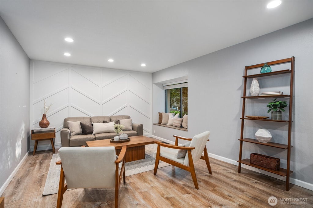Photo of 12312 NE 147th Court, Kirkland, WA 98034 (MLS # 2592175)