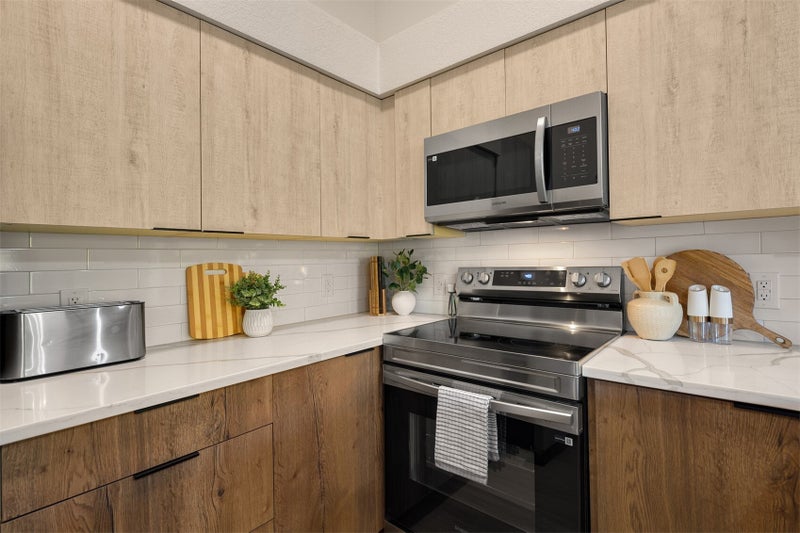 202 Mountain Park Boulevard SW B303