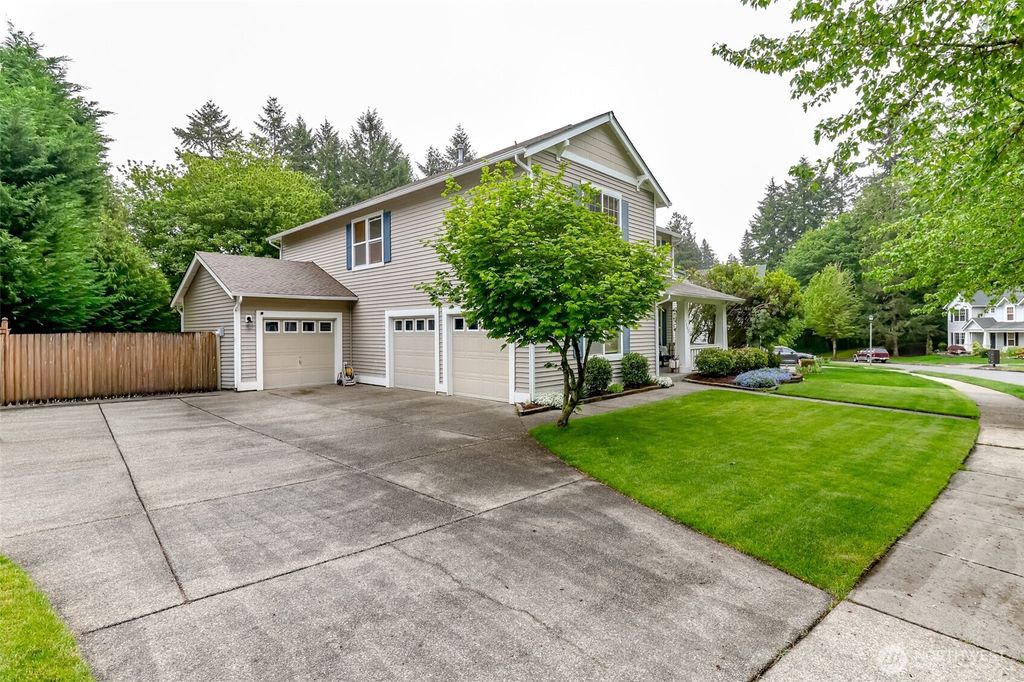 Photo of 1502 Jensen Avenue, Dupont, WA 98327 (MLS # 2527138)