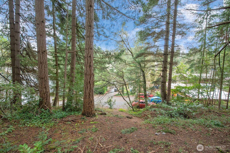 516 North 178th Court