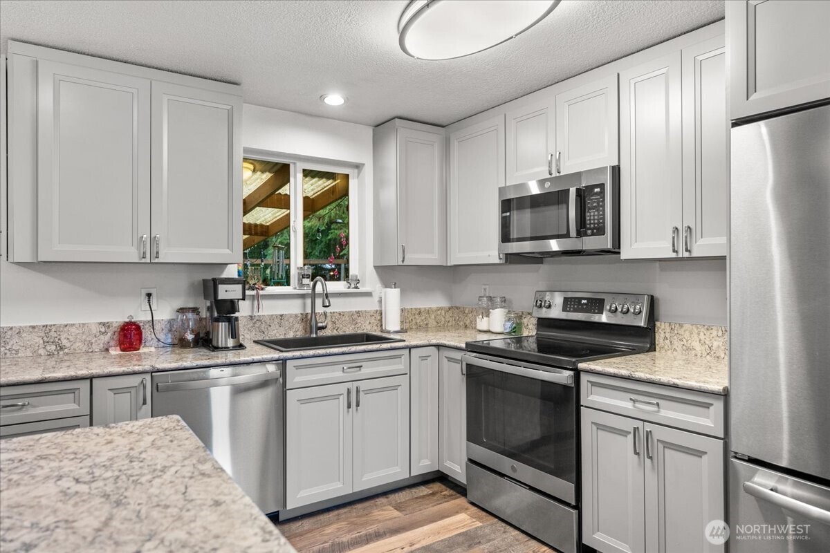 12025 220th Avenue Ct E