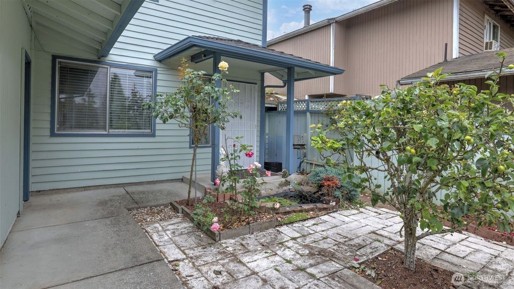 Photo of 9130 11th Place W, Everett, WA 98204 (MLS # 2453706)