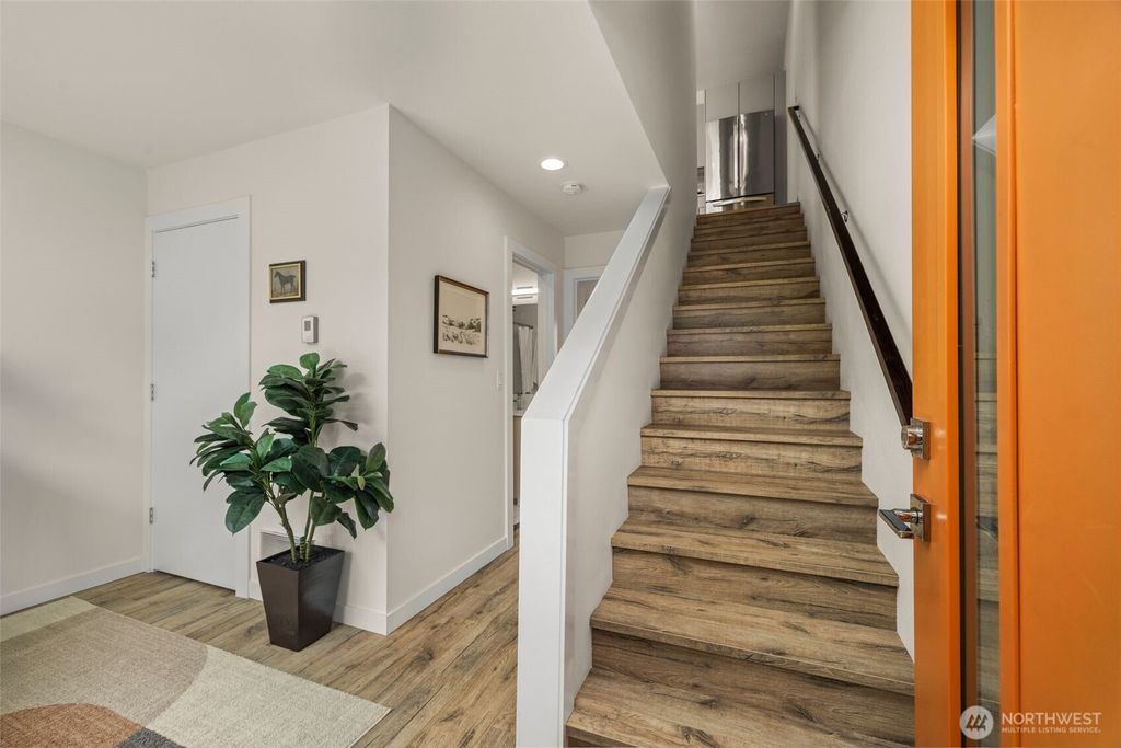 Photo of 3924 SW Dawson Street, Seattle, WA 98136 (MLS # 2423464)