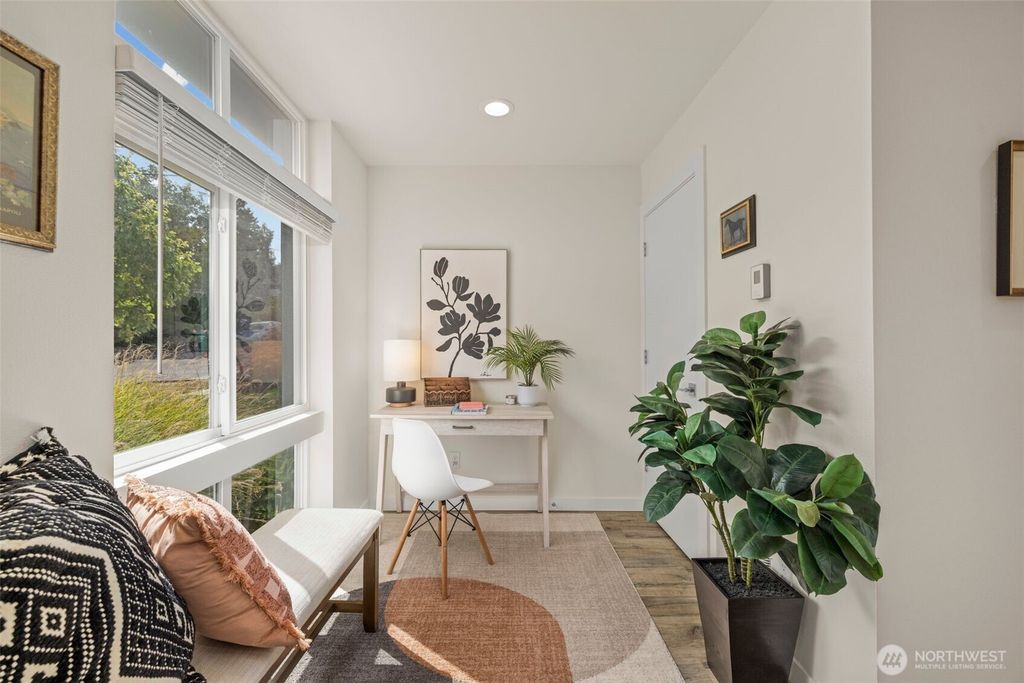 Photo of 3924 SW Dawson Street, Seattle, WA 98136 (MLS # 2423464)