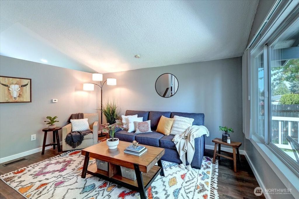 Photo of 30055 45th Place S, Auburn, WA 98001 (MLS # 2363317)