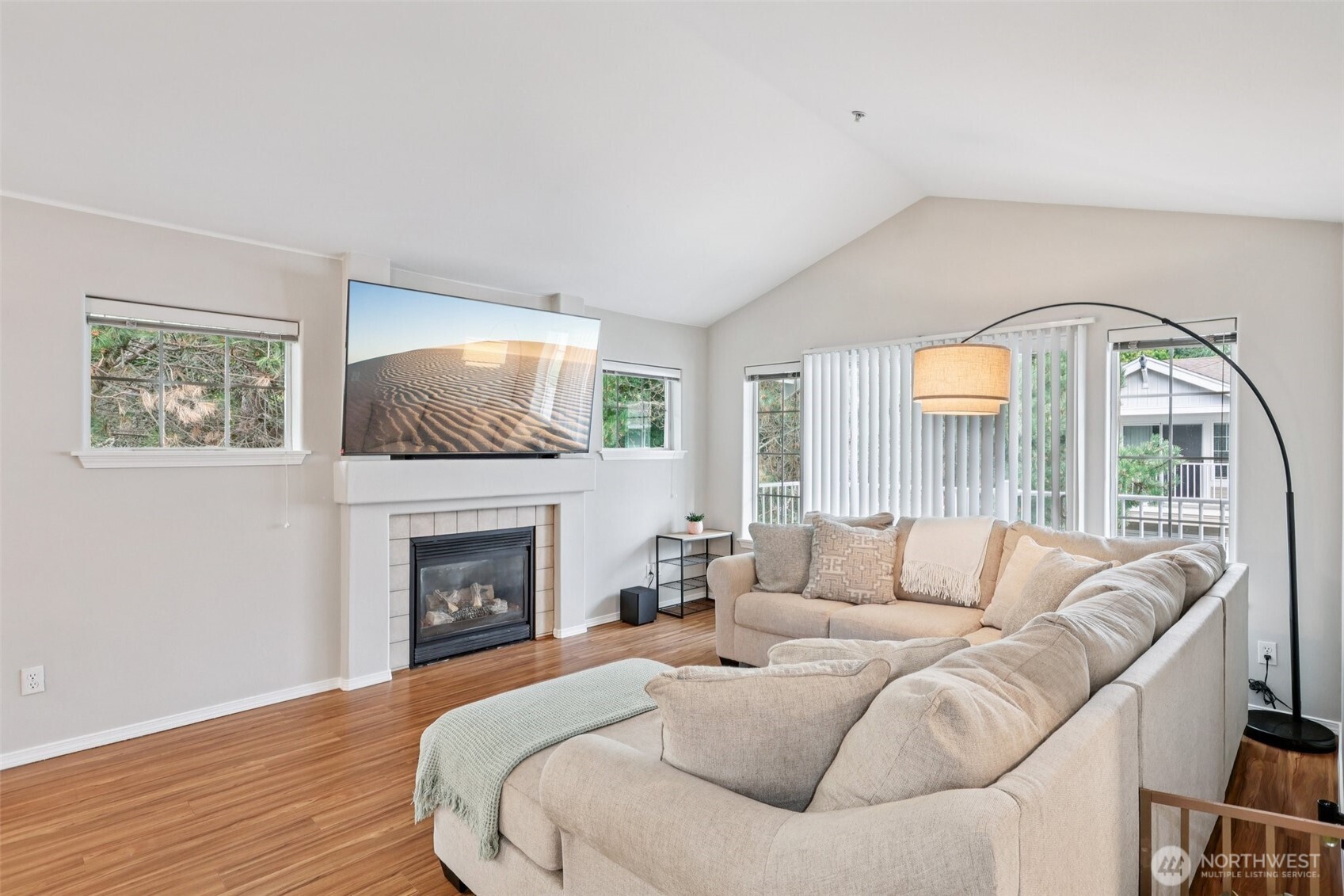 1607 Kincaid Street E8
