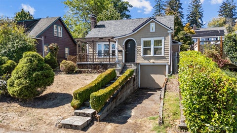 Photo of 235 Percival Street NW, Olympia, WA 98502 (MLS # 2576768)