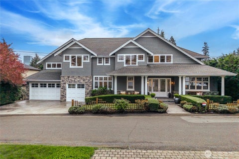 Photo of 10021 NE 16th Place, Bellevue, WA 98004 (MLS # 2526861)