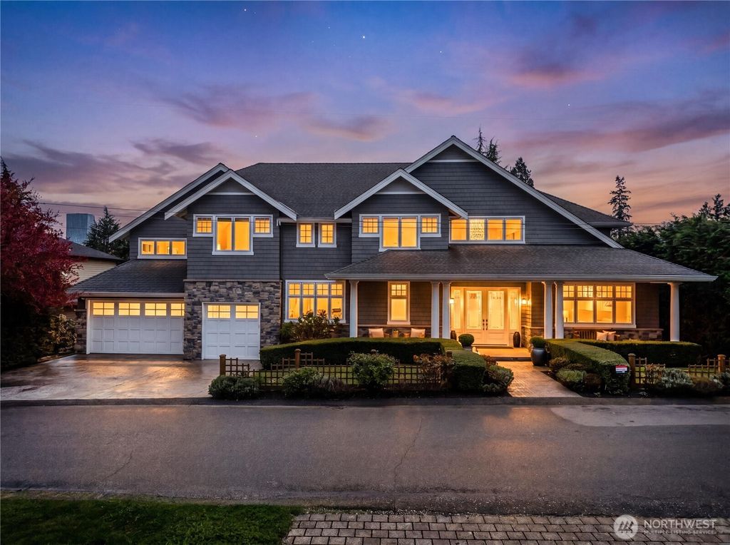 Photo of 10021 NE 16th Place, Bellevue, WA 98004 (MLS # 2526861)