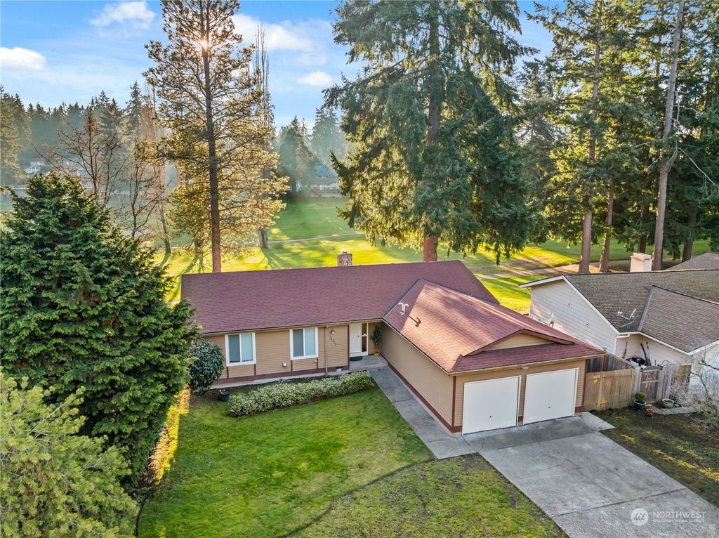 Photo of 32321 29th Ave Ave SW, Federal Way, WA 98023 (MLS # 2319484)