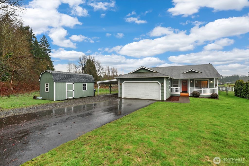 Photo of 10109 Meadowside Lane SW, Rochester, WA 98579 (MLS # 2485391)