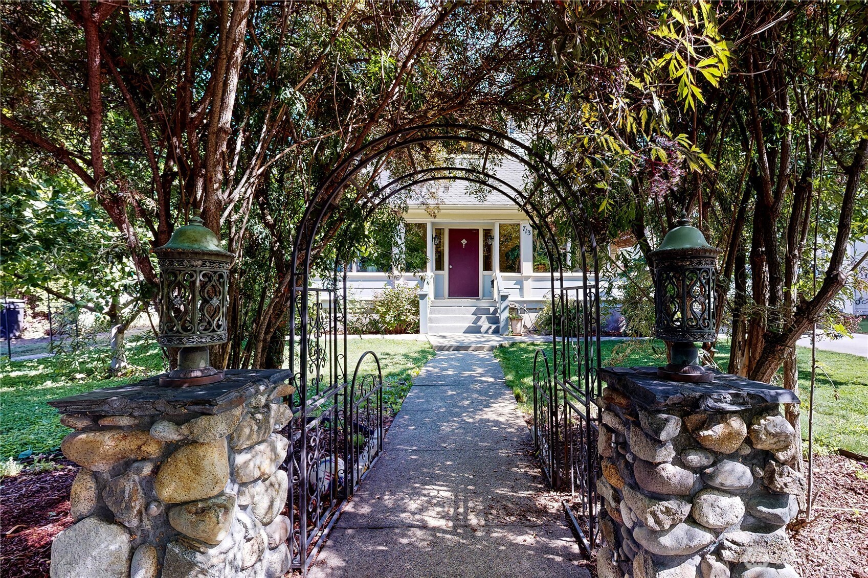 713 Whitman Street