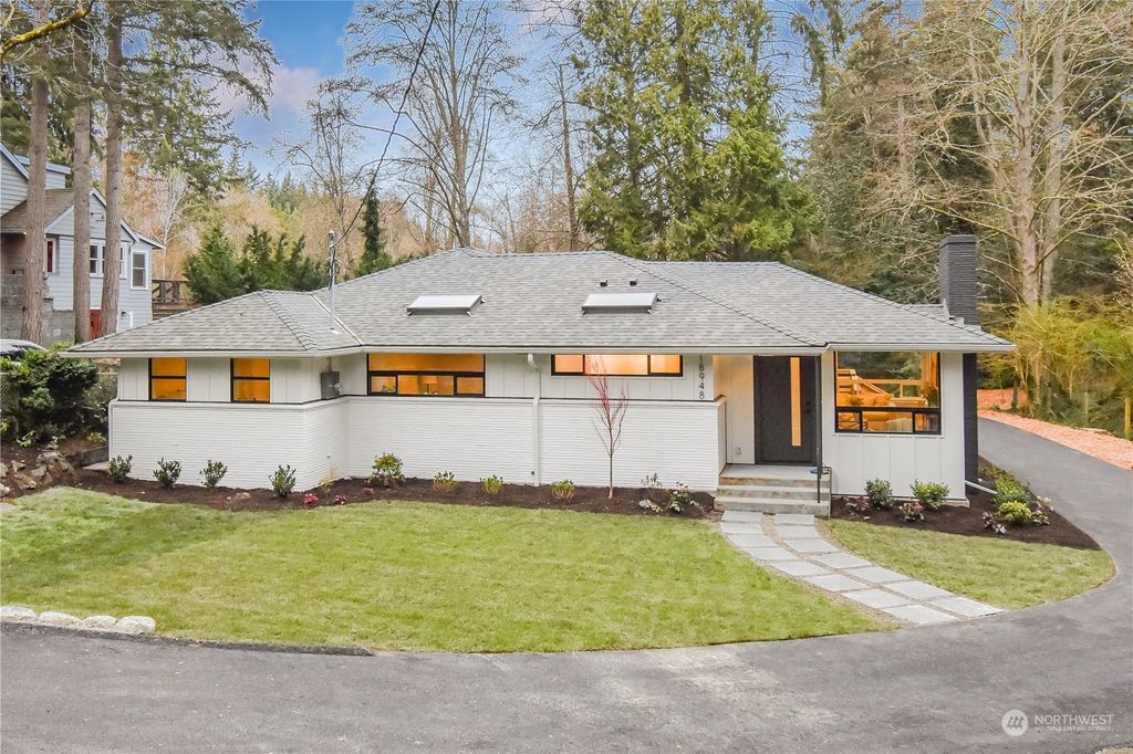 Photo of 18948 Forest Park Drive NE, Lake Forest Park, WA 98155 (MLS # 2204391)