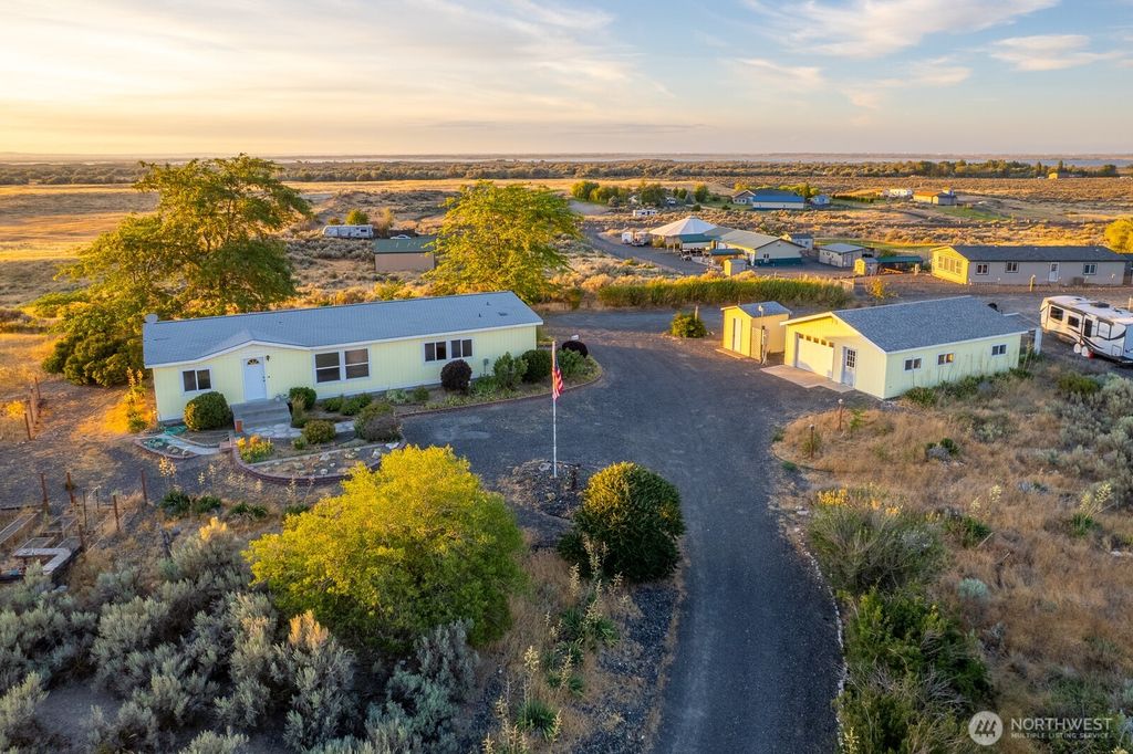 Photo of 5486 Road 8.3 SE, Othello, WA 99344 (MLS # 2549013)
