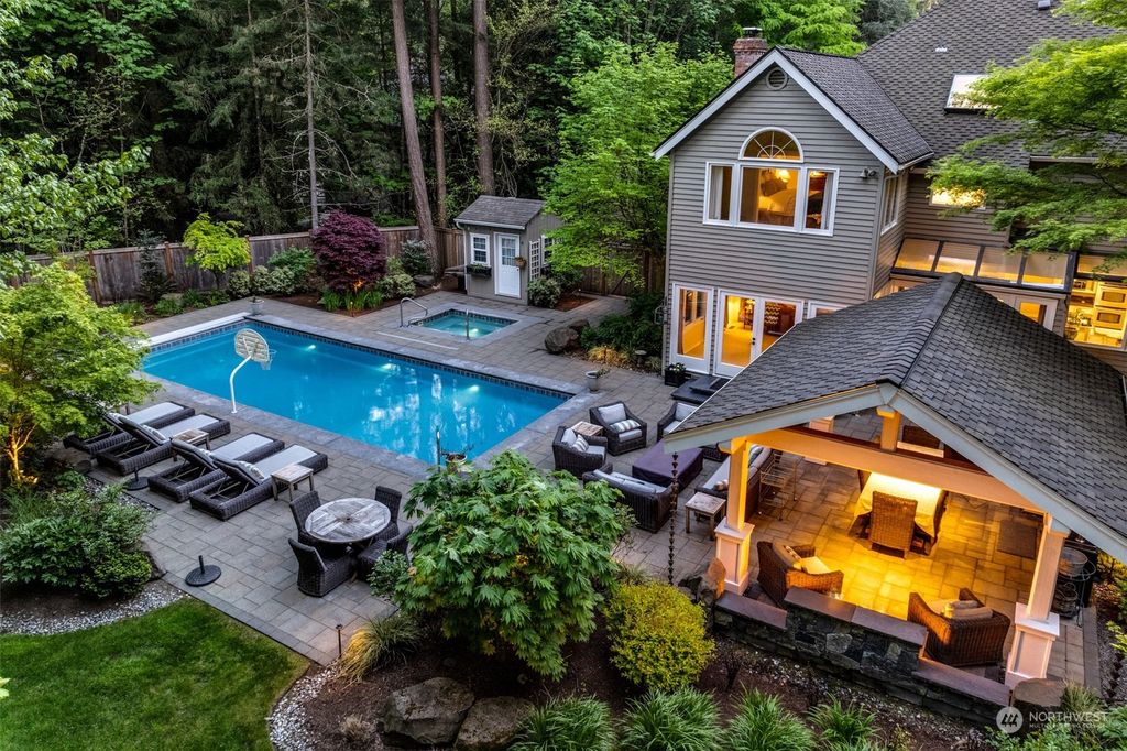 Photo of 14320 173rd Place NE, Redmond, WA 98052 (MLS # 2233922)