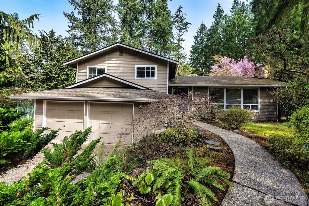 Photo of 20416 14th Avenue W, Lynnwood, WA 98036 (MLS # 2354213)
