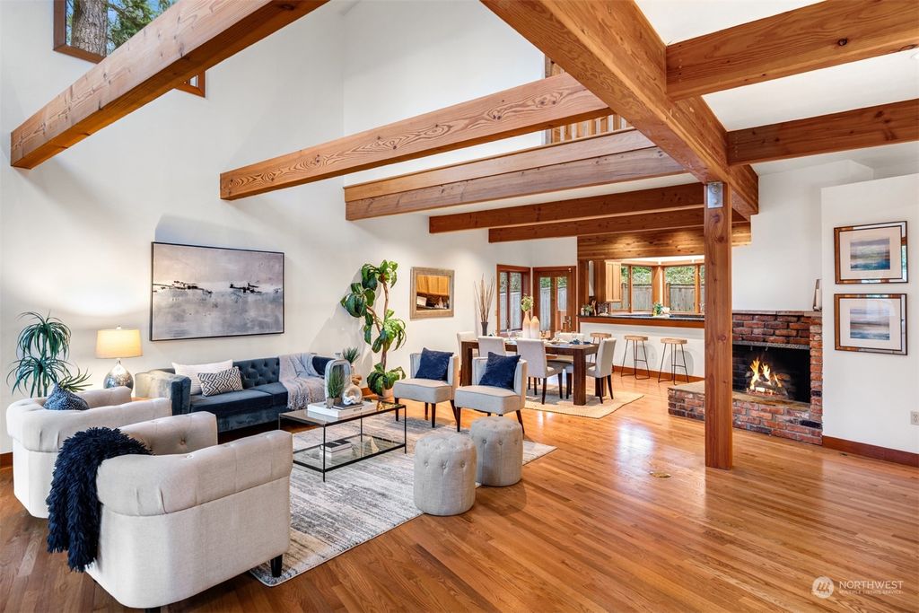 Photo of 19946 47th Avenue NE, Lake Forest Park, WA 98155 (MLS # 2319493)