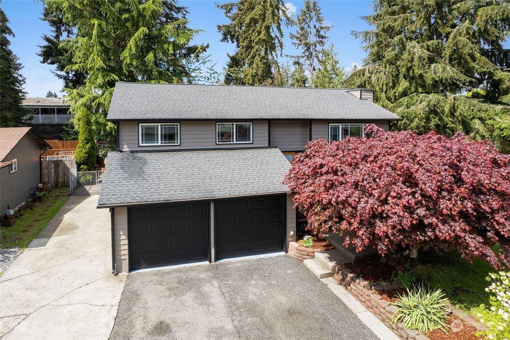 Photo of 18503 131st Avenue SE, Renton, WA 98058 (MLS # 2231799)