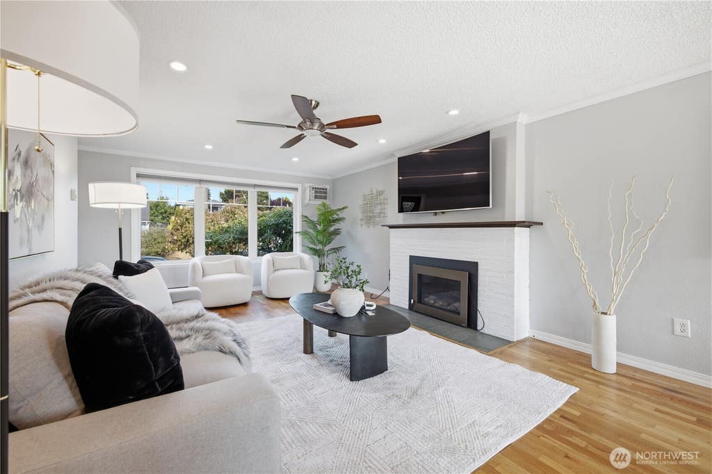 Photo of 8451 40th Avenue SW, Seattle, WA 98136 (MLS # 2566258)
