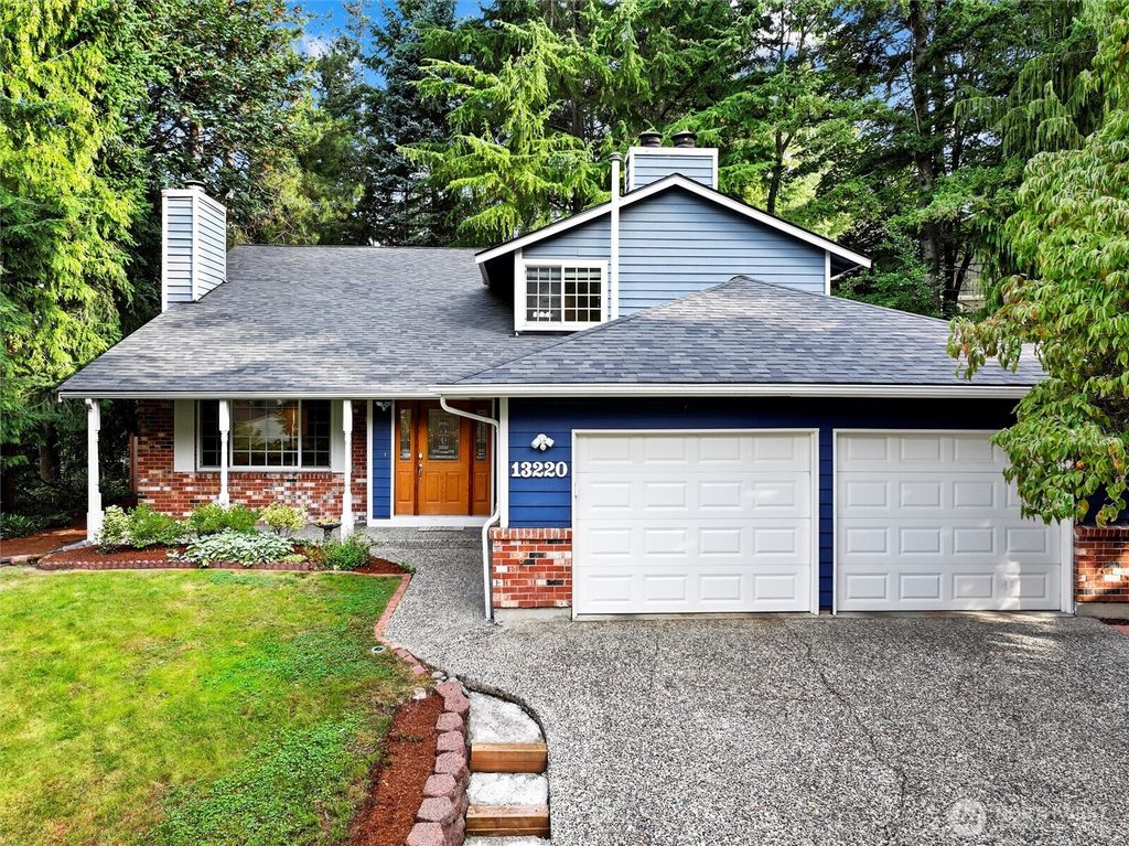 Photo of 13220 SE 52nd Place, Bellevue, WA 98006 (MLS # 2428515)