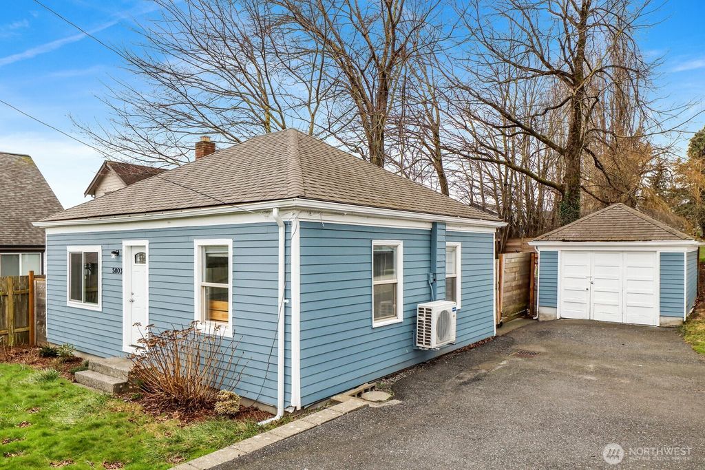 Photo of 5803 Vista Drive, Ferndale, WA 98248 (MLS # 2483698)